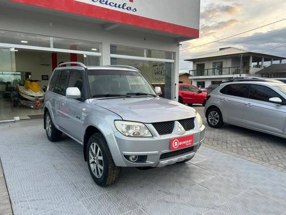 MITSUBISHI PAJERO TR4 2.0 4X4 16V 140CV FLEX 4P AUTOMÁTICO